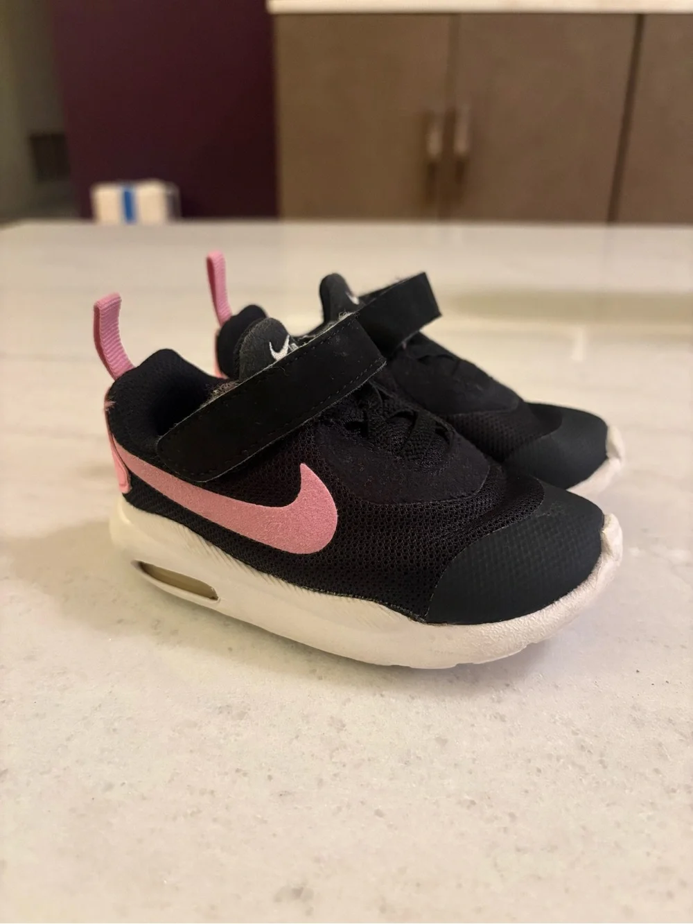 Nike Kids Black and Pink Air-Style Hook & Loop Sneakers